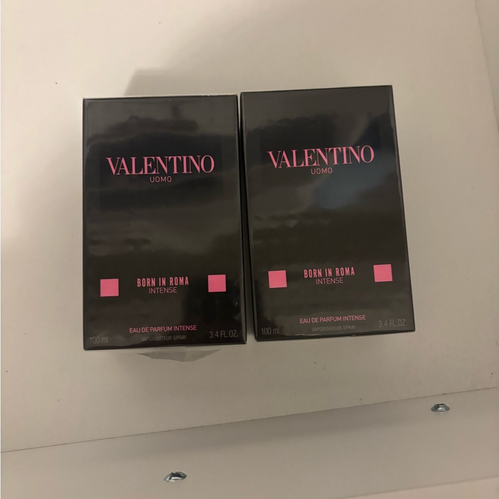 Valentino Uomo Born in Roma Intense - Black and Pink